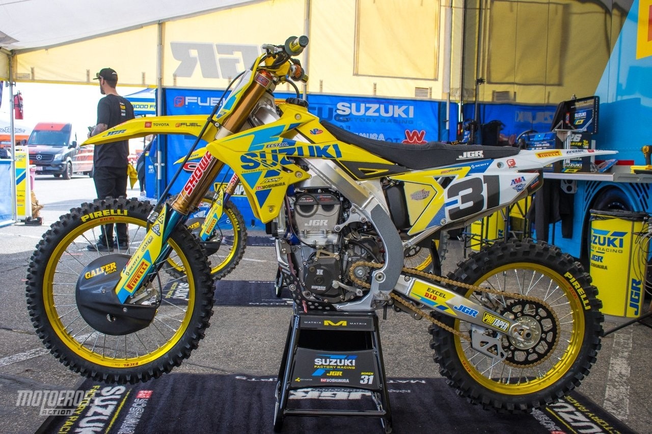 2020 JGR Suzuki 